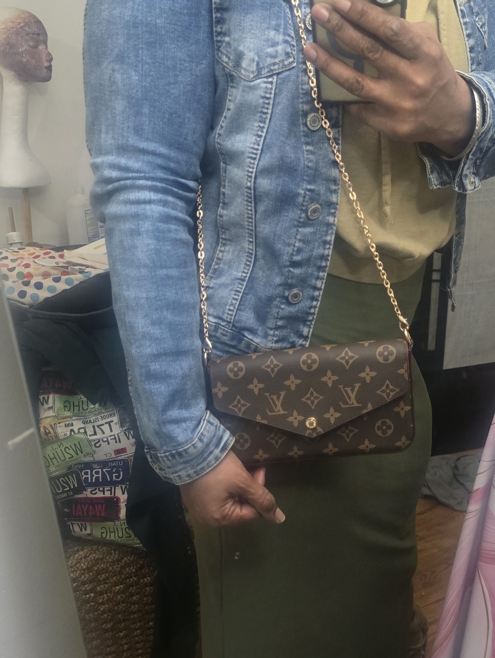 Classic Brown 4 Piece Fashion Monogram Crossbody Bag w/gold Tone Chain & Wallet
